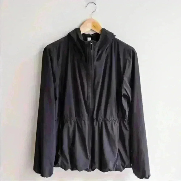 RARE Lululemon Cinched-Waist
Hooded Jacket Size‎ 6 Black - Picture 7 of 7